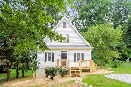 4324 Walnut Hollow Dr, Winston Salem, NC, 27127-6774 | Card Image