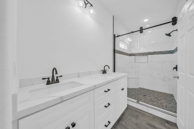 Primary bathroom | Image 24