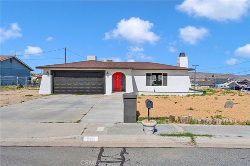 581 Starlight St, Barstow, CA, 92311 | Card Image