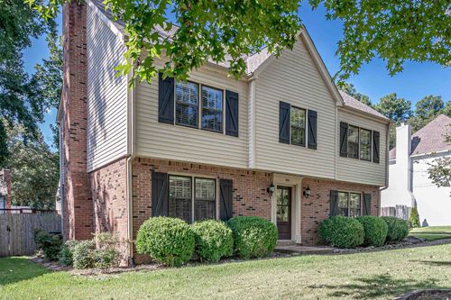 8091 Ridgetown Ln, Germantown, TN, 38138-7546 | Card Image