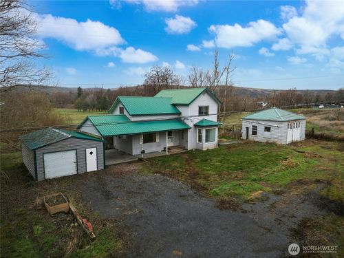 244 E Camp St, Waitsburg, WA, 99361-7727 | Card Image