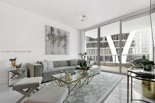 apt-4010-900 Biscayne Blvd, Miami, FL, 33132-1570 | Card Image