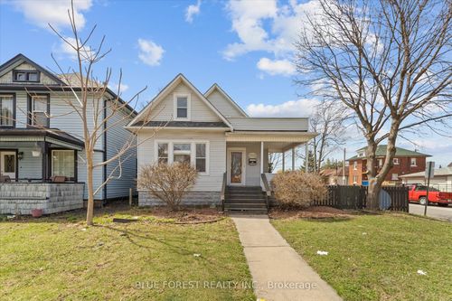 717 Pierre Ave, Windsor, ON, N9A2K4 | Card Image
