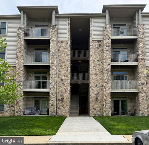 1301-1000 Fountainview Cir, NEWARK, DE, 19713-3864 | Card Image