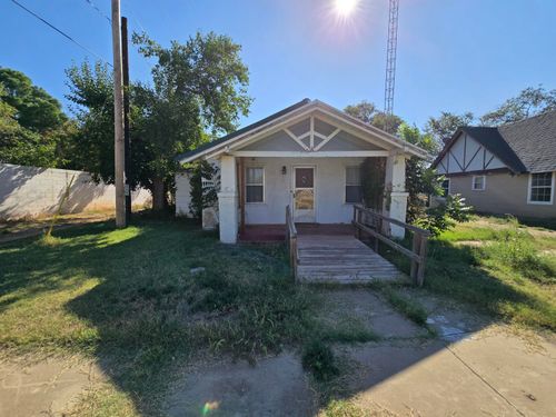 1006 Nassau St, Plainview, TX, 79072-6482 | Card Image
