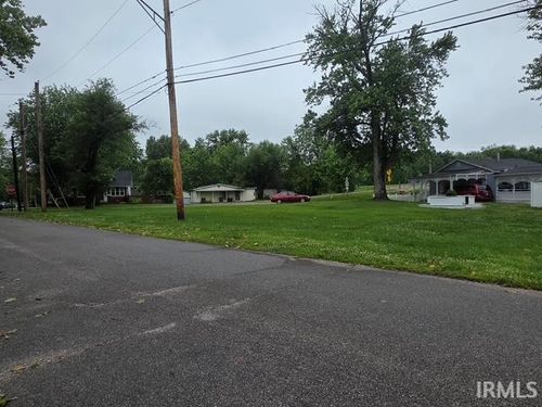 2801 N Heidelbach Ave, Evansville, IN, 47711-3239 | Card Image