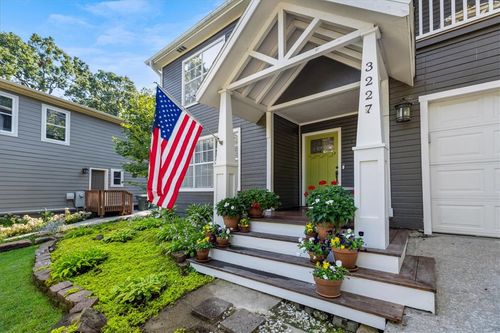 3227 N Kings Cross, Fayetteville, AR, 72703-4527 | Card Image