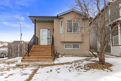 102 Martin Crossing Grove Ne, Calgary, AB, T3J3M5 | Card Image