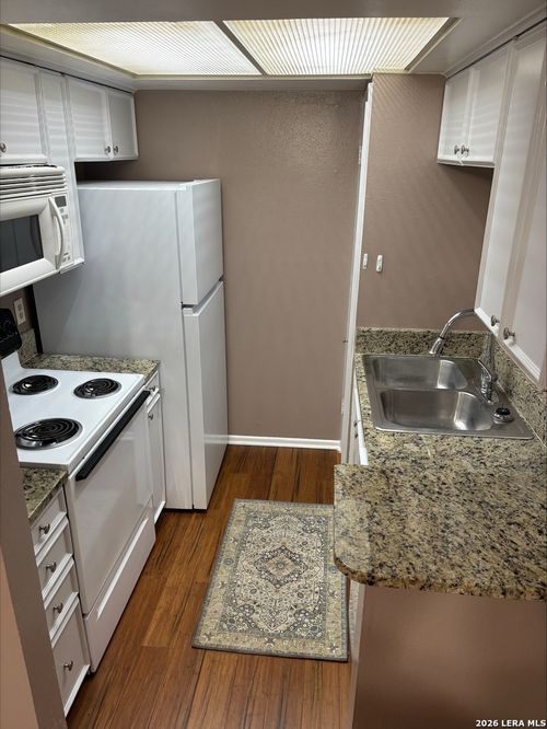42d-66 Brees Blvd, San Antonio, TX, 78209-4032 | Card Image