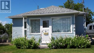 248 Government Rd, Home with 2 bedrooms, 1 bathrooms and null parking in Keewatin ON | Image 1