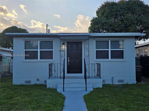 4310 E 9th Ln, Hialeah, FL, 33013 | Card Image