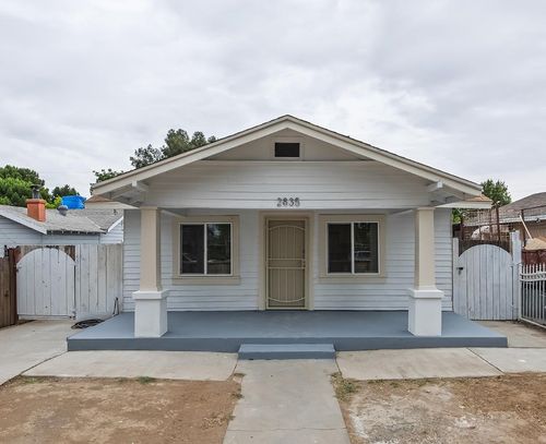2835 E Tyler Ave, Fresno, CA, 93701-1229 | Card Image