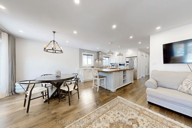723 Victory Dr, House other with 3 bedrooms, 3 bathrooms and 2 parking in Pickering ON | Image 9
