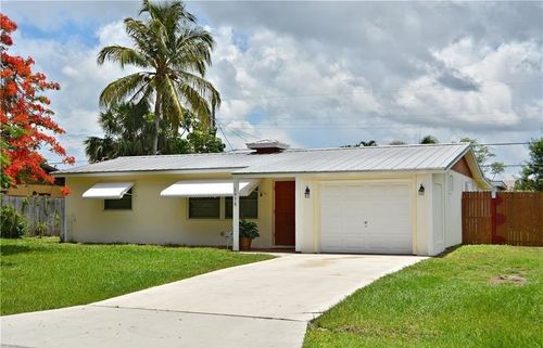 1978 Monroe St, Stuart, FL, 34997-5827 | Card Image