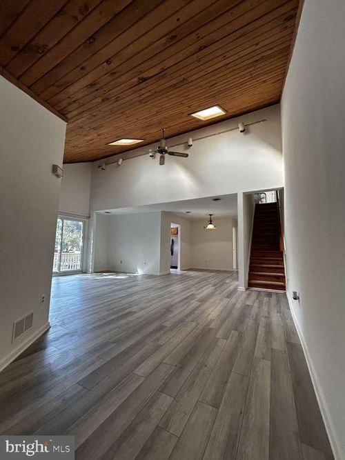 311 Green Meadow Ln, HORSHAM, PA, 19044-1987 | Card Image