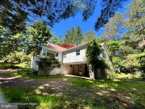 101 Knob Rd, Mount Pocono, PA, 18344-1501 | Card Image