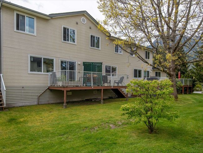 19 - 39920 Government Road, Townhouse with 3 bedrooms, 1 bathrooms and 3 parking in Squamish BC | Image 22