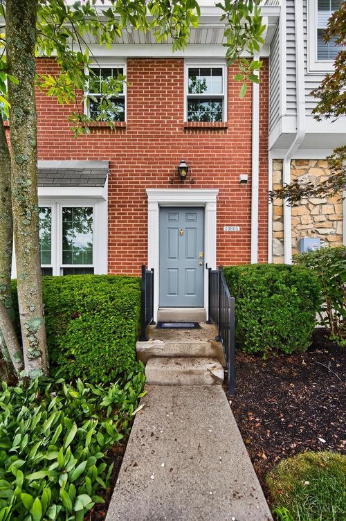 10865 Ponds Ln, Cincinnati, OH, 45242 | Card Image