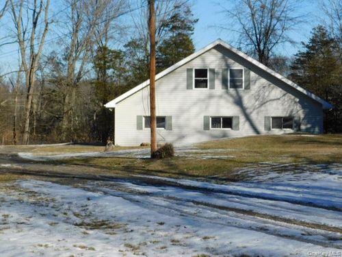 126 Curry Rd, Wappingers Falls, NY, 12590-4065 | Card Image