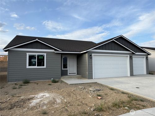 2415 Noah St Se, East Wenatchee, WA, 98802 | Card Image