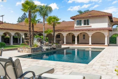 4224 Greenville Rd, Livermore, CA, 94550-9720 | Card Image