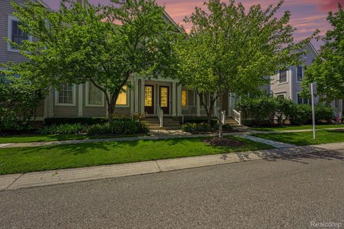 644 Constitution St, Canton, MI, 48188-6657 | Card Image