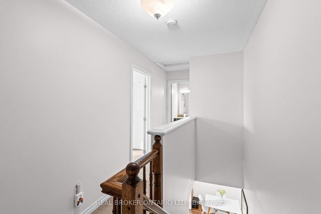 427 Vendevale Ave, House attached with 3 bedrooms, 2 bathrooms and 1 parking in Stittsville ON | Image 19