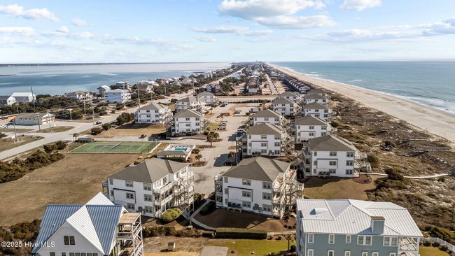 B2 - 2903 Pointe West Dr, Condo with 2 bedrooms, 2 bathrooms and null parking in Emerald Isle NC | Image 47