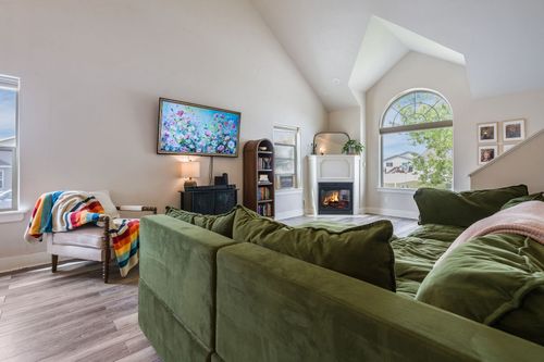 2 Empire Loop, Kalispell, MT, 59901-2574 | Card Image