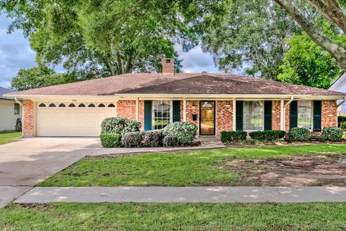 3160 Fellswood Ln, Port Neches, TX, 77651-6007 | Card Image