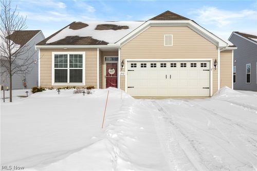 292 Kensington Way, Elyria, OH, 44035-8909 | Card Image