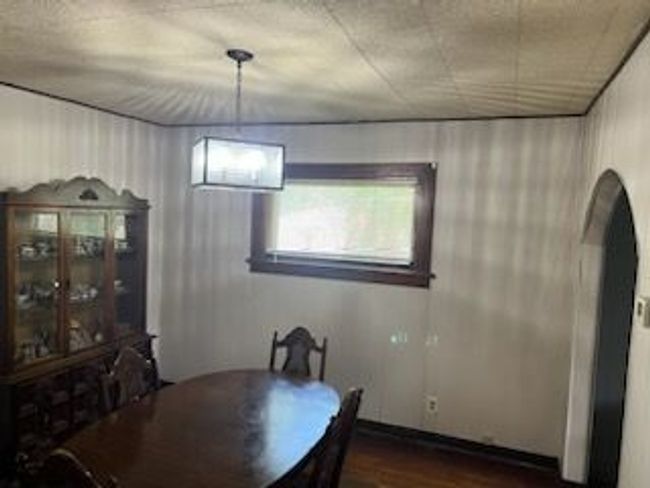 Dining | Image 5