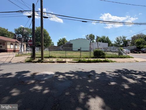421 Bridge St, Trenton, NJ, 08611 | Card Image
