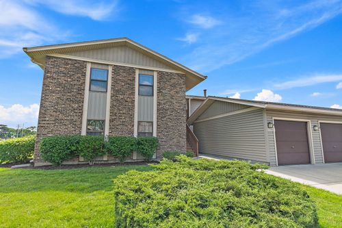 unit-b-1310 Gifford Ct, Hanover Park, IL, 60133-5278 | Card Image