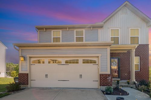 8434 Forest Valley Dr, Cincinnati, OH, 45247 | Card Image
