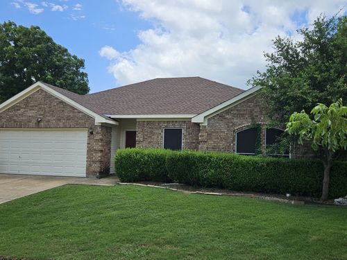 316 Hacienda Dr, Waxahachie, TX, 75165-1574 | Card Image