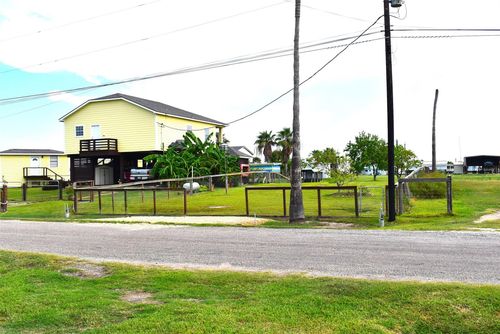 1197 County Road 202, Sargent, TX, 77414-7553 | Card Image