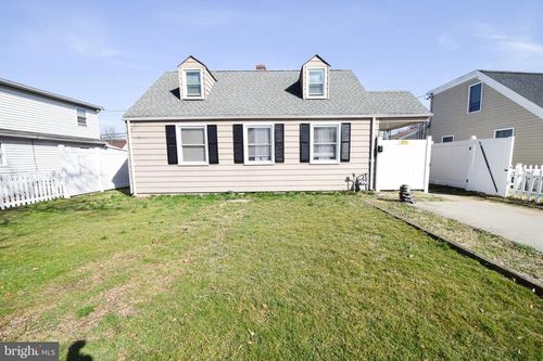 8128 Dundalk Ave, BALTIMORE, MD, 21222-6010 | Card Image