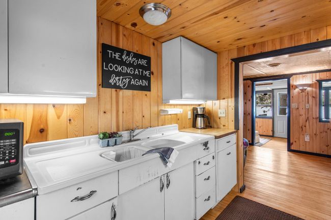 9-web-or-mls-201B 27 1-4-26 7-8 Ave-7.jpg | Image 14