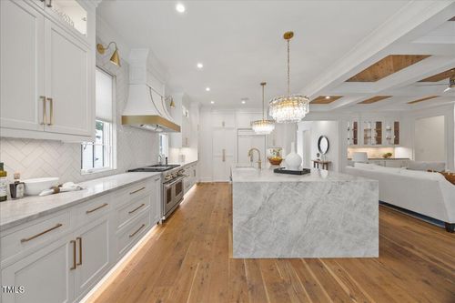 2120 Kipawa St, Raleigh, NC, 27607-3135 | Card Image