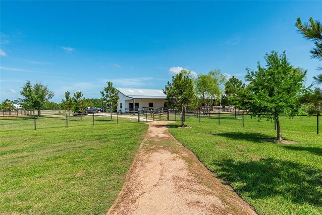 2112 Washington Ave, House other with 3 bedrooms, 4 bathrooms and 7 parking in Alvin TX | Image 32