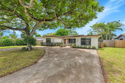 900 Se 13th Ct, Deerfield Beach, FL, 33441-7027 | Card Image