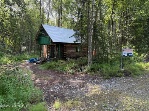 17146 E Dowd Cir, Talkeetna, AK, 99676 | Card Image