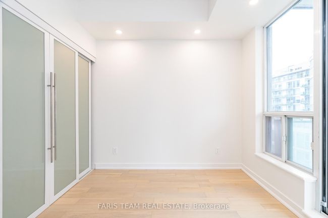 806 - 88 Palace Pier Crt, Condo with 2 bedrooms, 2 bathrooms and 1 parking in Etobicoke ON | Image 16