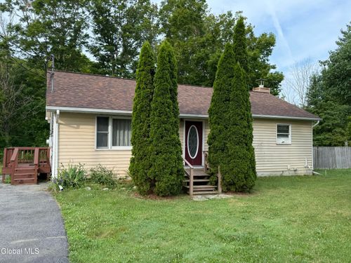 31 Wilton Gansevoort Road, Northumberland, NY, 12831 | Card Image