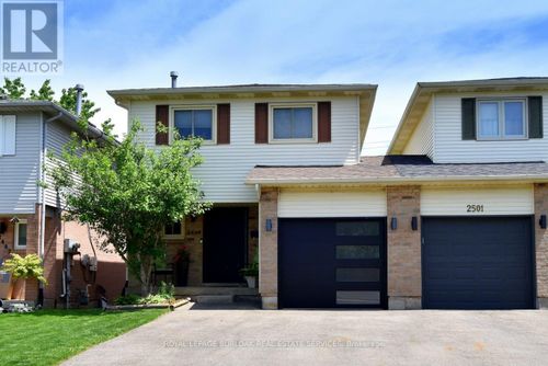 2499 Whittaker Drive, Burlington (Brant Hills), ON, L7P4P9 | Card Image