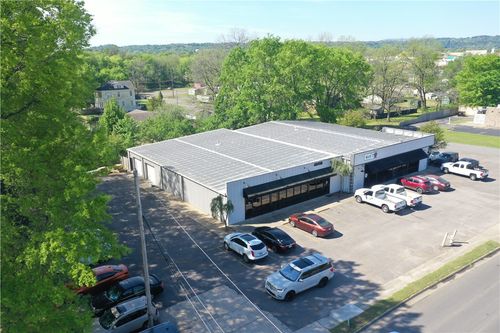 302 E Parkway Dr, Russellville, AR, 72801-3916 | Card Image