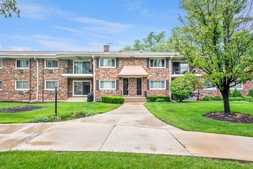 apt-12-43 N Main St, Glen Ellyn, IL, 60137-5742 | Card Image
