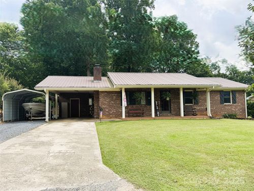 136 Christopher Road, Marion, NC, 28752 | Card Image