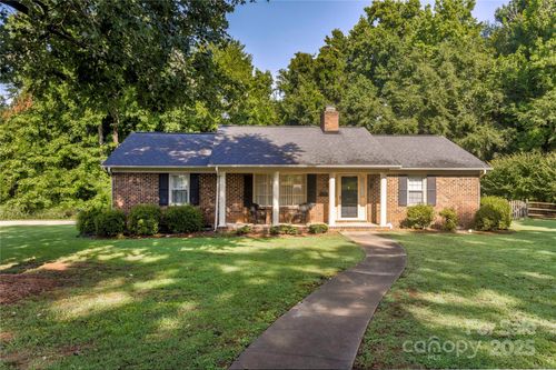 1828 Independence Sq, Kannapolis, NC, 28081-9238 | Card Image